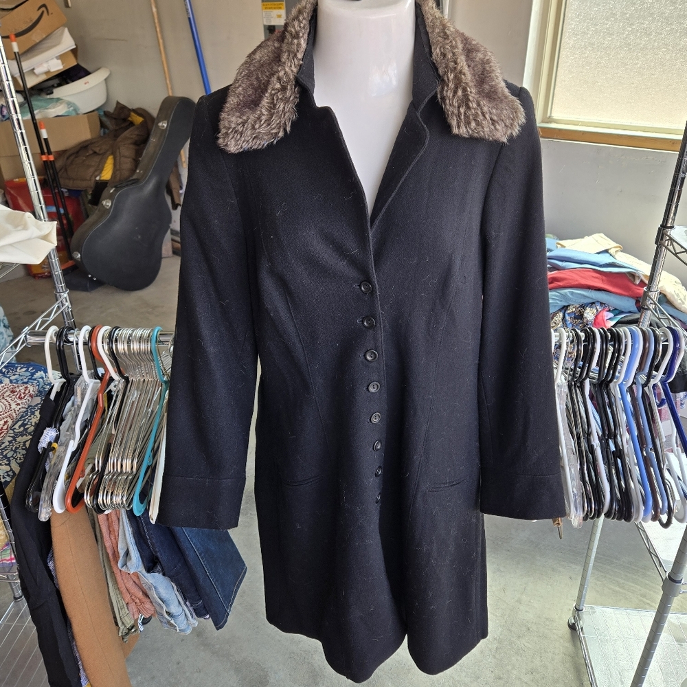 Women's Black Faux Fur-Trimmed Coat Wah Maker Wool Vintage USA